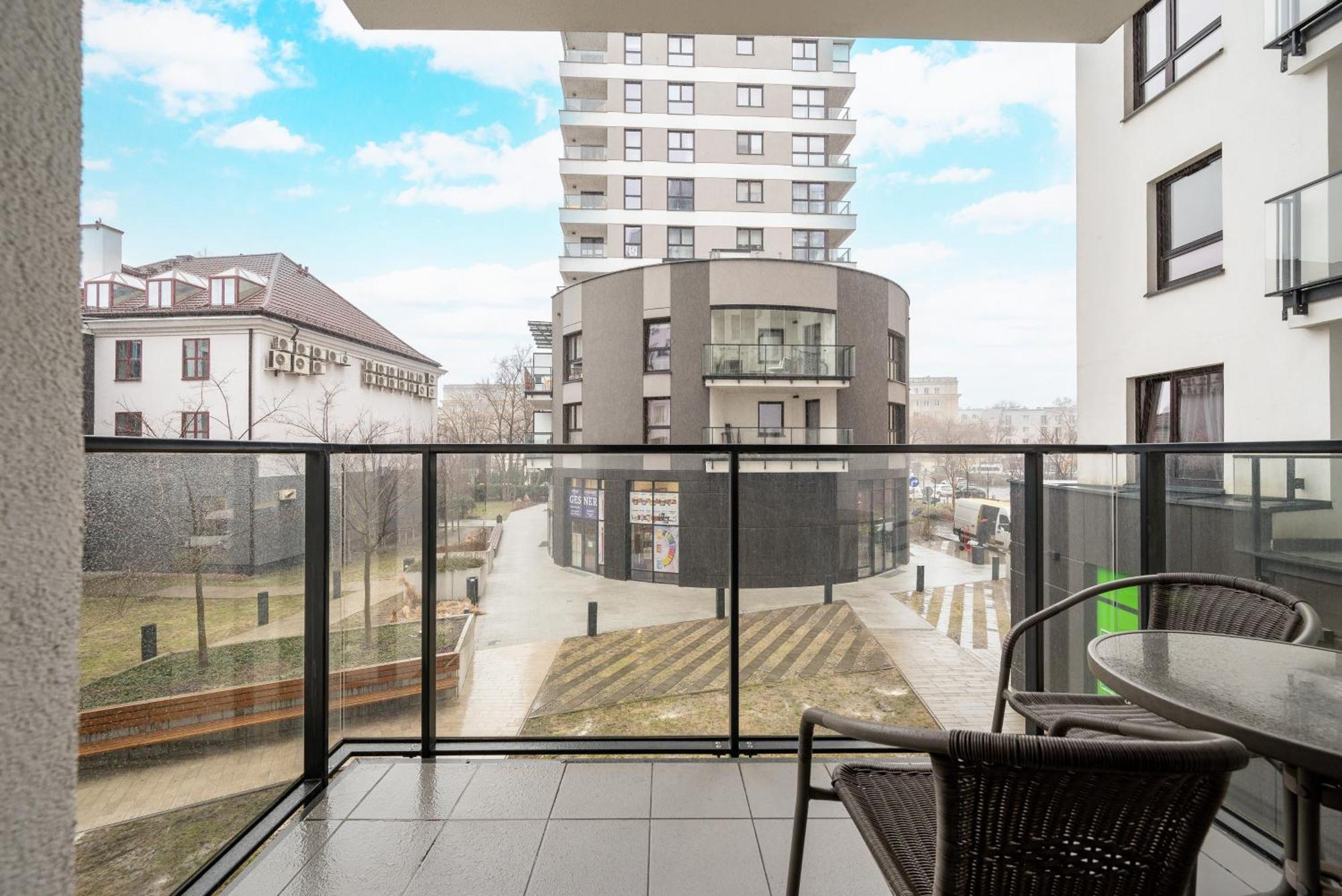 Metro Plocka Cosy Апартаменти